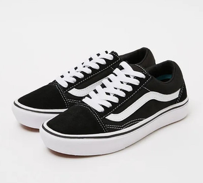Vans ComfyCush Old Skool Black True White Schuhe VN0A3WMAVNE In Hand Brandneu