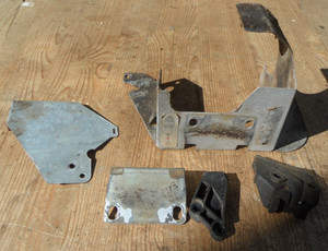 Verkleidungsteile am Motor für Sabo Rasenmäher 2 Takt SB 151 152