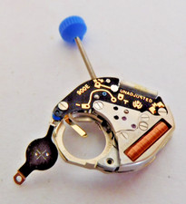 PUW 900 MOVEMENT 6 JEWELS FOR PARTS or REPAIR. USED