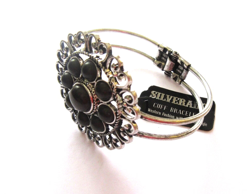 Pulsera brazalete con bisagras Silverado - cuentas negras - circular - flor Foto 2 de 2