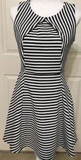 Forever 21 size M black white striped fit & flare sleeveless dress juniors
