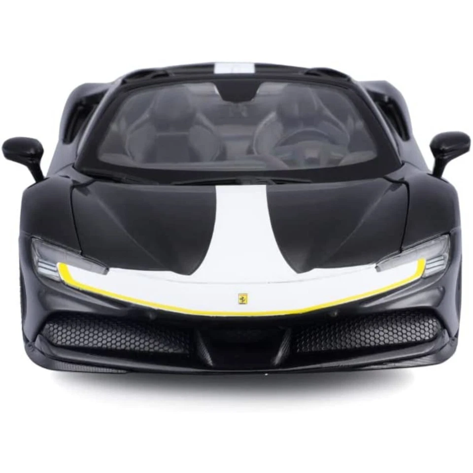 Bburago Coche a Escala Ferrari Signature Series SF90 Spider (Negro, Escala 1:18) - Imagen 2 de 4