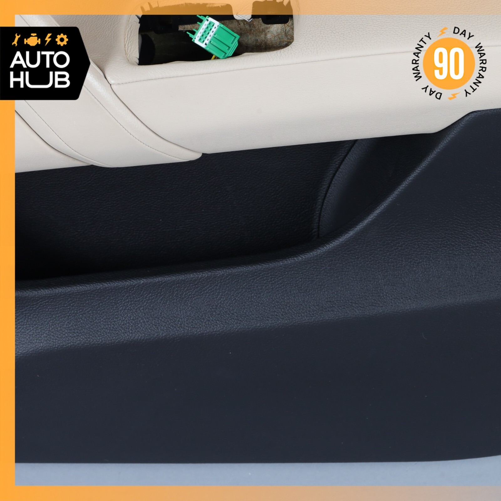 14-17 Maserati Quattroporte M156 Front Right Side Interior Door Panel OEM 69k