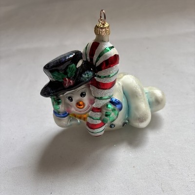 Christopher Radko Ornament  Chillin  2000 Snowman Laying Down w/ Candy Cane 4 .