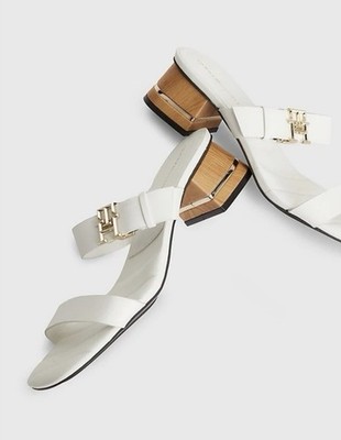 New Women s Tommy Hilfiger Hardware Block Mid Heel Sandals   EU 40   White