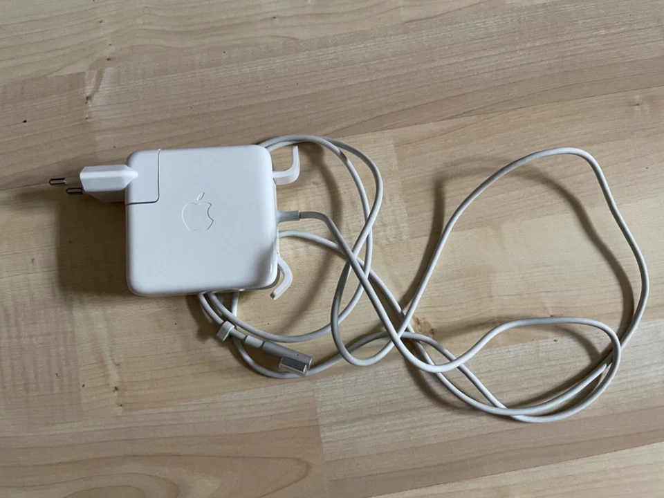 Apple MagSafe Power 60W Modell Nr.: 1344