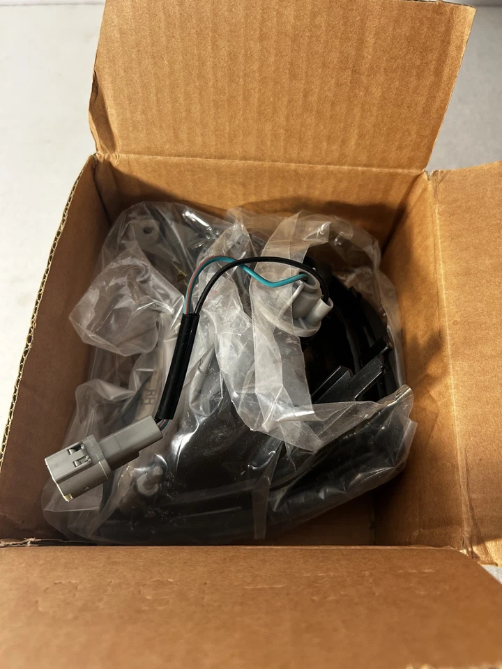 Conjunto indicador delantero derecho nissan primera p10 con conector/arnés/y bombilla Foto 2 de 4