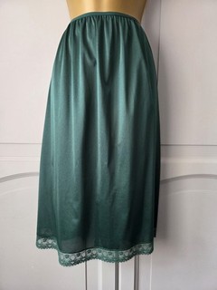 LADIES VTG PRESENCE BOTTLE GREEN SILKY NYLON HALF SLIP SIZE 14 16