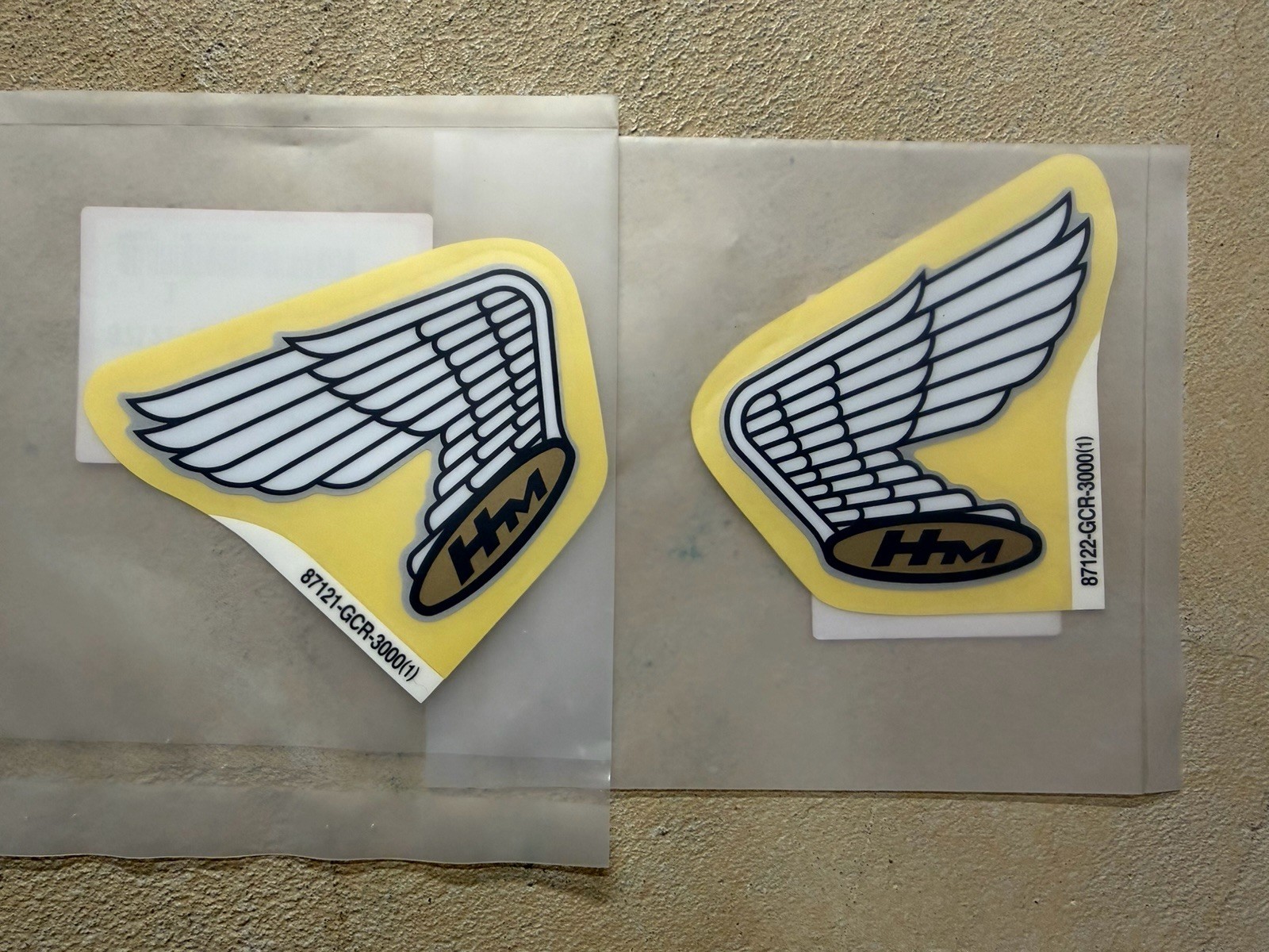 NOS Honda Wing Tank Decals Dream 50 CB50R CB50 87122-GCR-300ZA & 87121-GCR-300ZA
