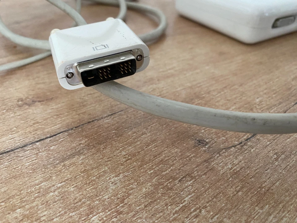 Original Apple DVI auf ADC Adapter inkl. Stromkabel Model NO. A1006 - Bild 3 von 4