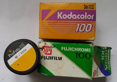 Lot of 3 films - FUJICHROME SENSIA II, Kodacolor, ProFoto - Exp 1999/2000