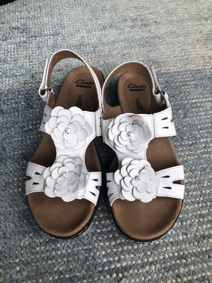 leisa claytin sandals