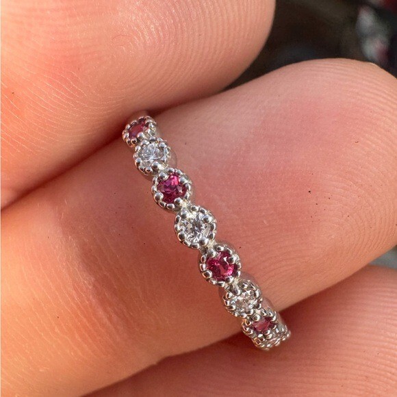 Solid platinum genuine diamond/ruby ring high end - image 11