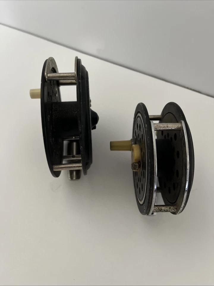 Carrete de pesca con mosca Shakespeare Omni 44 y 33 de colección (2 carretes) Foto 4 de 4