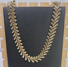Vintage Gold Tone Fishbone Style Necklace 18"