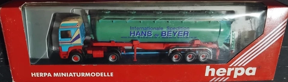 HERPA 143615 Camion cisterna autoarticolato 5 assi RENAULT "HANS de BEYER" - H0 - Immagine 3 di 4