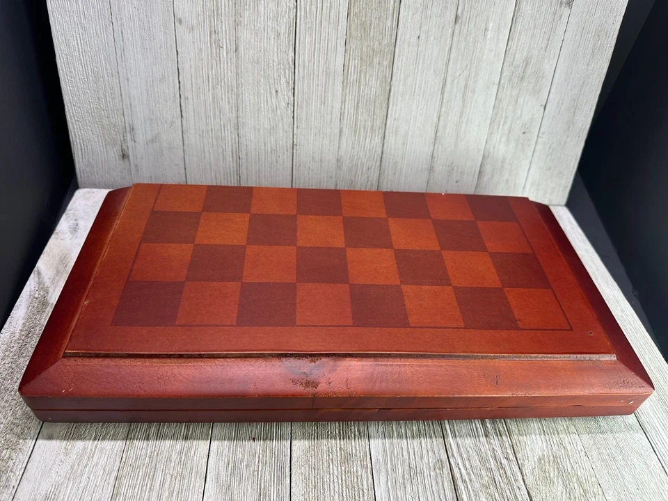 Juego de mesa de ajedrez de madera Cardinal Industries de colección juego plegable 16" x 16" Foto 2 de 4