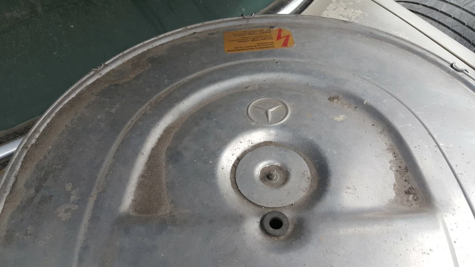 Conjunto de caixa de purificador de ar Mercedes W126 420SEL 1987 tubo está danificado  - Imagem 3 de 4