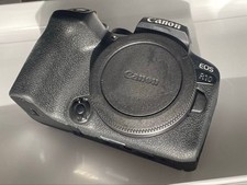 Canon EOS R10 Digital Mirrorless Camera with LCD Monitor and Accessories