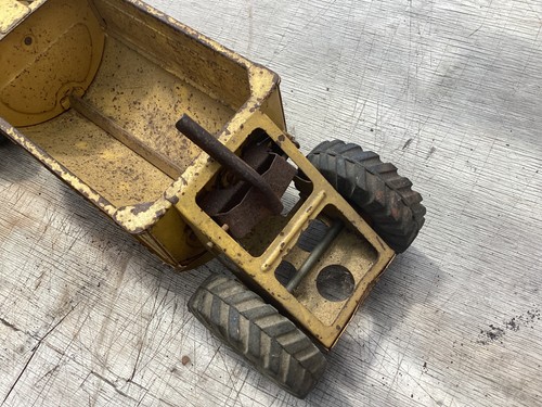 Vintage Nylint Tournahopper pressed steel toy construction truck - Picture 2 of 9