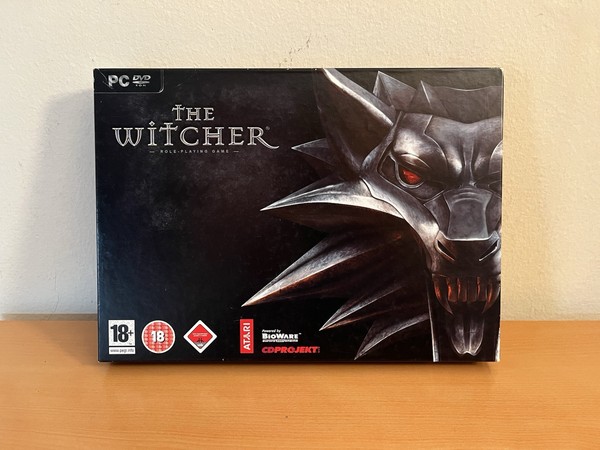 The Witcher Edición Limitada PC en caja. Abierto.