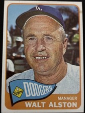 1965 Topps 217 Walt Alston Los Angeles Dodgers NM