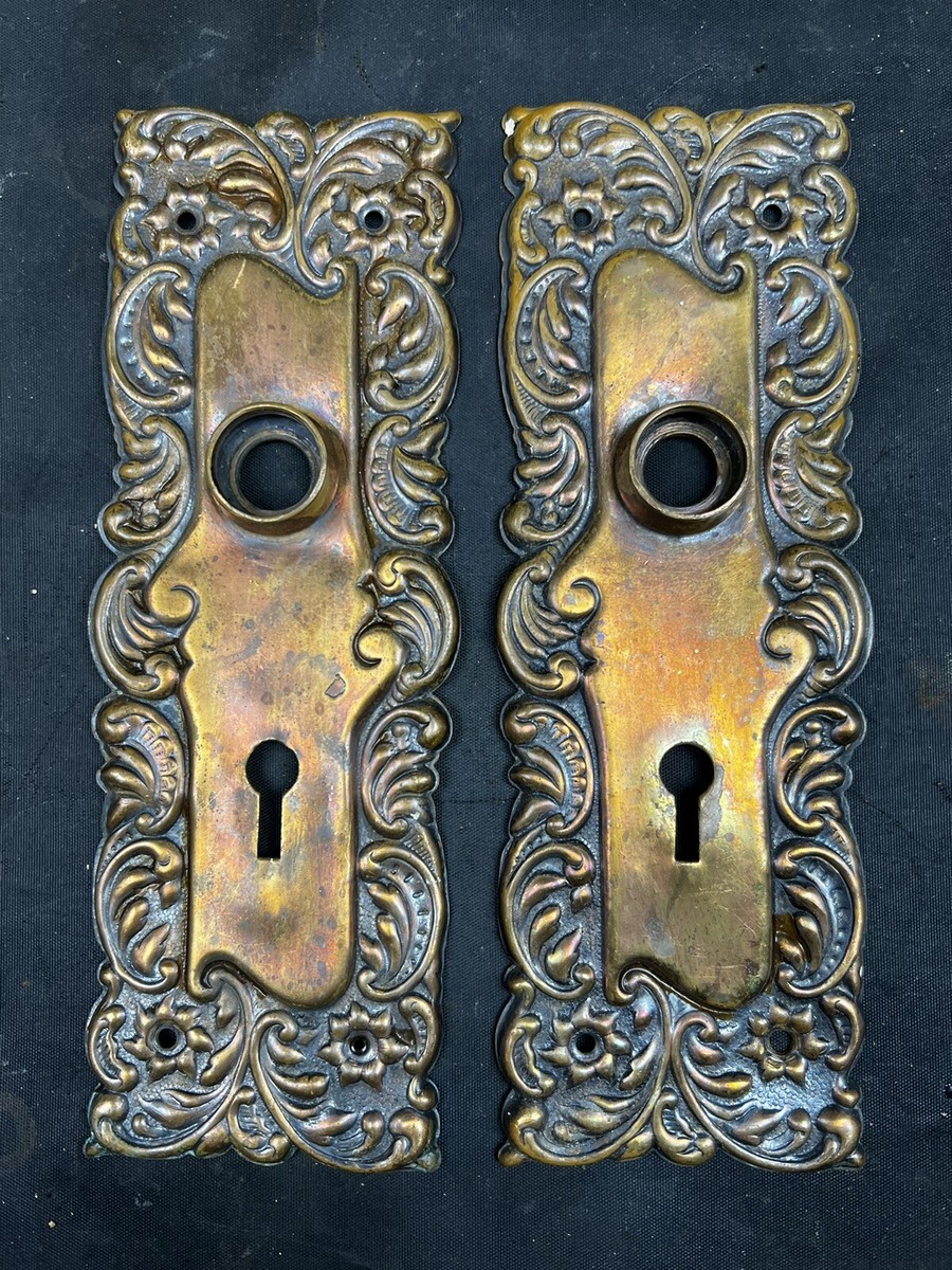 Reading Hardware Company (RHC) Eulalia Door Knobs, Backplates