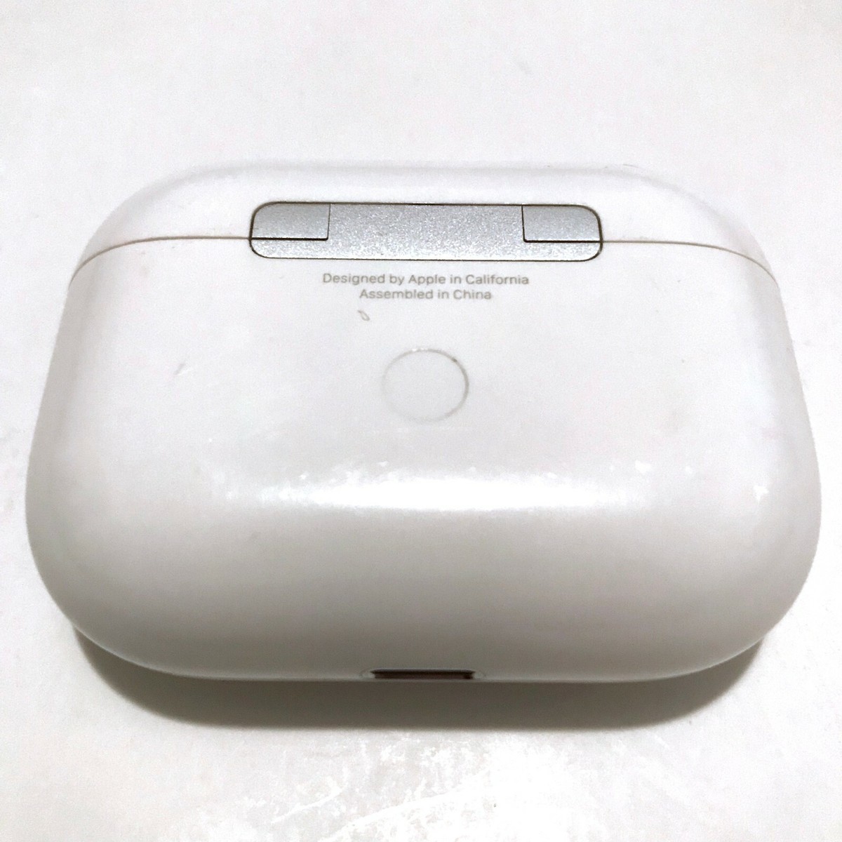 Apple AirPods Pro Replacement Wireless Charging Case ONLY Apple AirPods Pro Replacement Wireless Charging Case ONLY