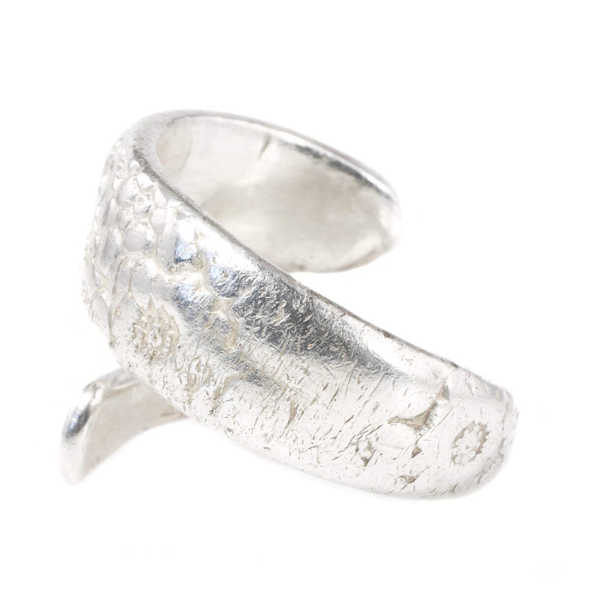 Silver Repousse Ring - image 7