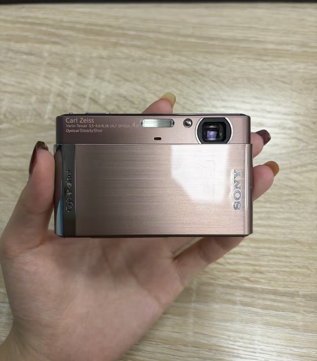 SONY Cyber-shot DSC-T90 動作確認済　中古良品 SONY Cyber-shot DSC-T90 Digital Camera 12.10 MP 4x Zoom English