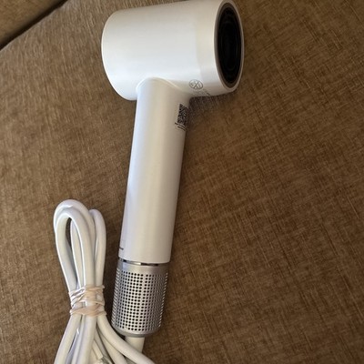 100% Authentic Dyson Supersonic Hair Dryer HD01  Plus Concentrator White Tested
