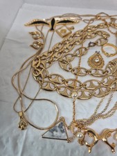 Lot D'Anciens Bijoux Fantaisie - Environ 2 Kg - Occasion Pour Création Ou Collection