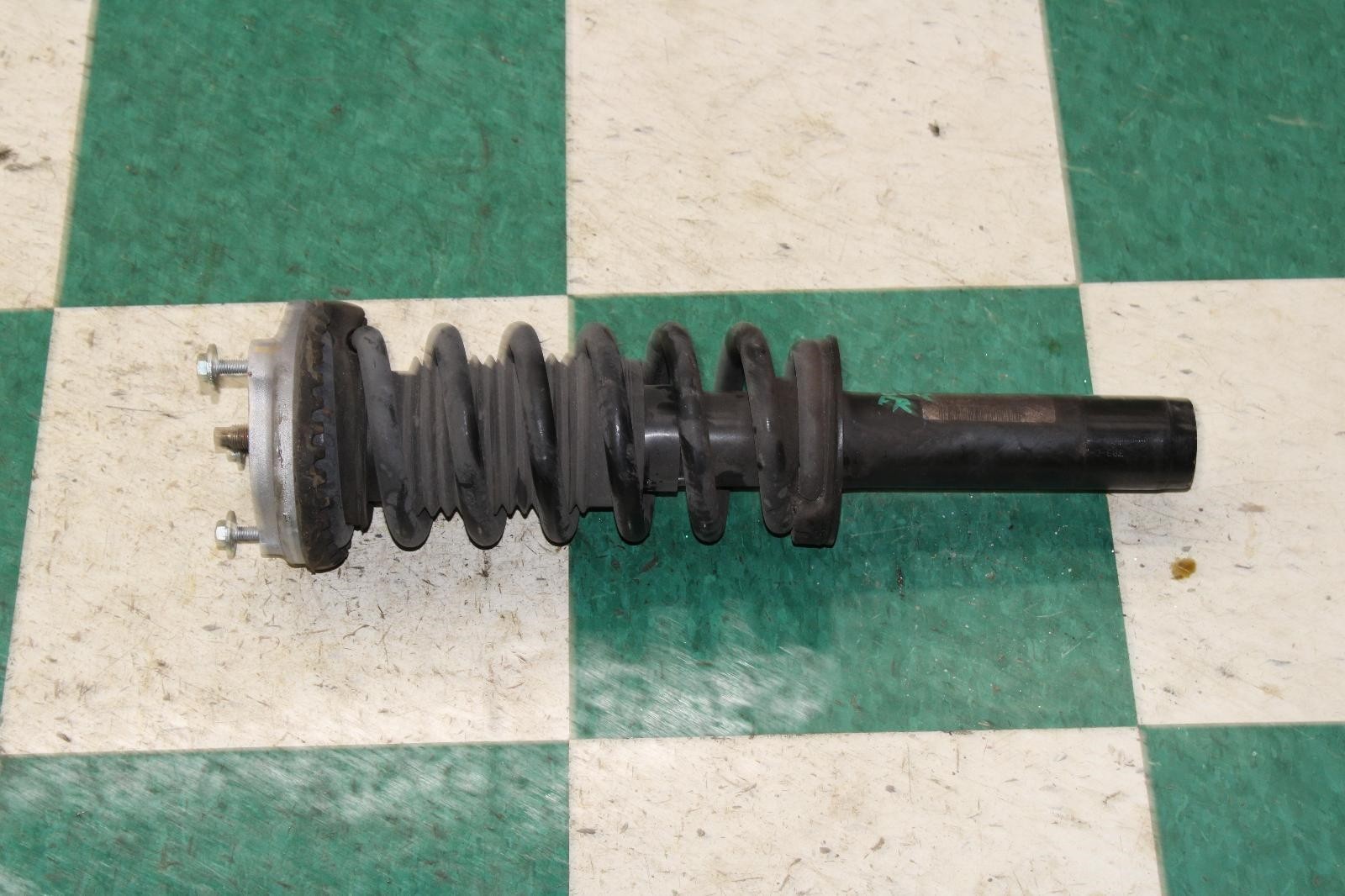 14-17 Ghibli Passenger Side RH Front Suspension Coilspring Strut Shock Unit OEM