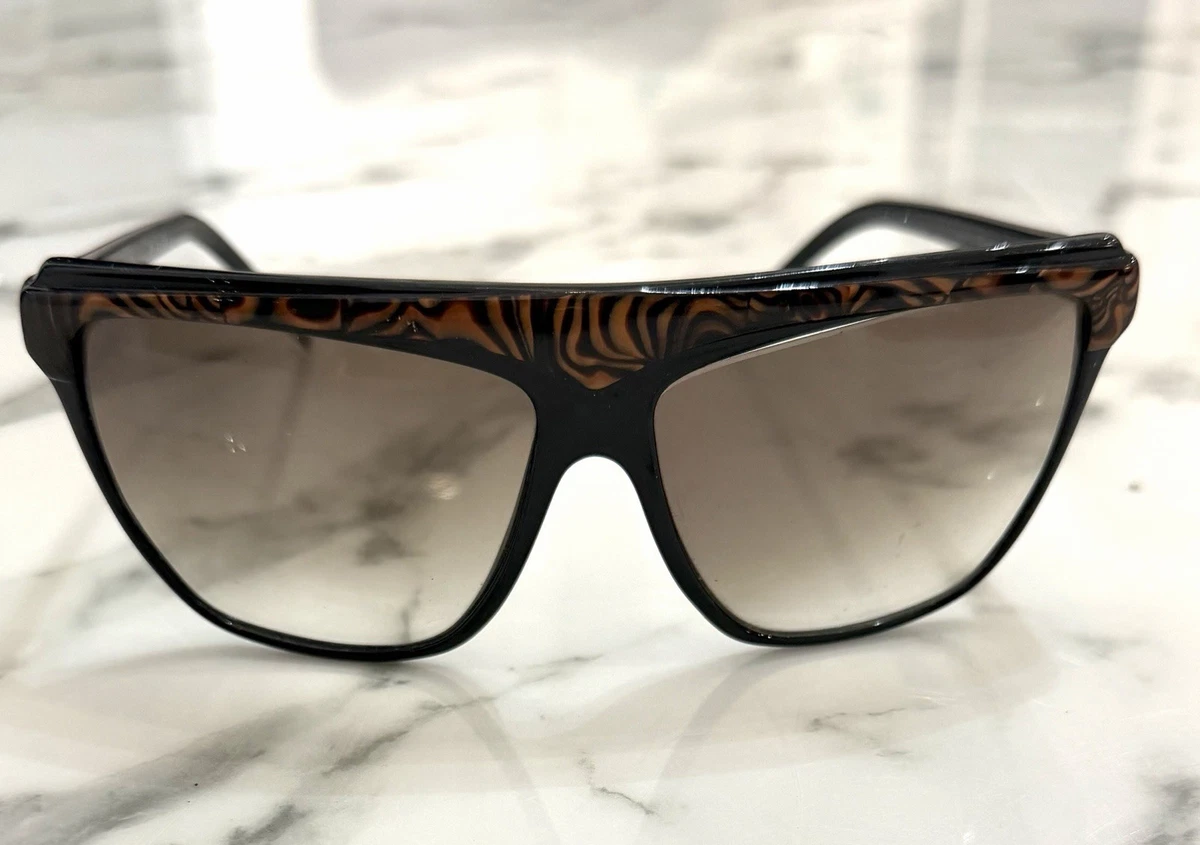 Vtg Laura Biaglotti  Black Tortoiseshell Oversized Sunglasses vintage 80’s case LAURA BIAGIOTTI Original 1980s Vintage Sunglasses for sale  main image 4
