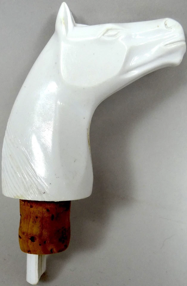 De colección Cabeza de Caballo Licor Verter Caño Tapón de Corcho Botella Topper Bar Plástico Blanco Foto 4 de 4