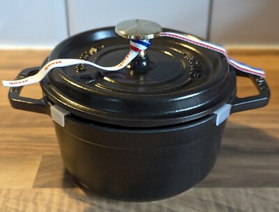 Staub La Cocotte 16cm 1,2L Rund Gusseisen Cocotte Schwarz 40509-480-0 | UVP 199 
