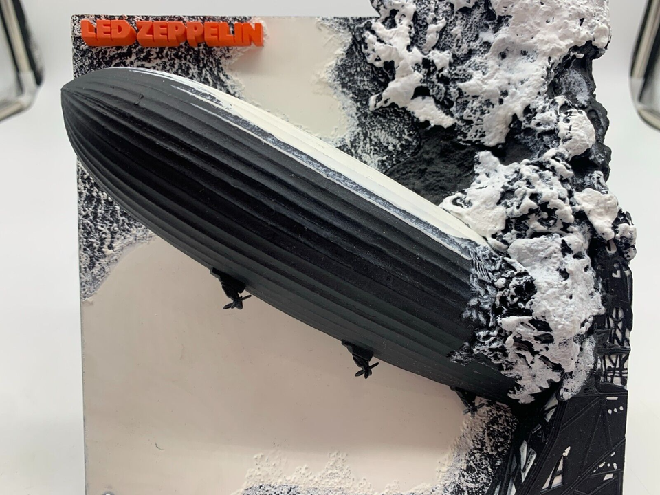 McFarlane Toys Led Zeppelin Pop Culture Masterworks 3D Album Art 2006