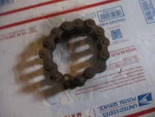 VINTAGE OLIVER GAS  DIESEL  TRACTOR -TRANS DRIVE CHAIN CENTER CENTER 14 1/8''