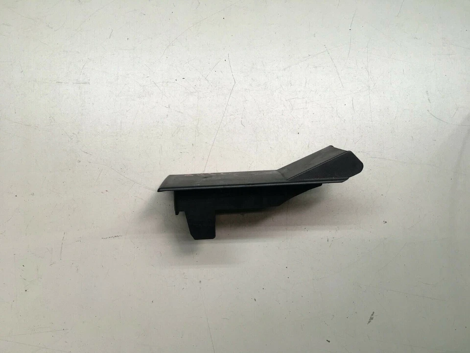 2007 AUDI A4 3.2L CABRIOLET QUATTRO ​FRONT SEAT WIRE CONNECTOR TRIM COVER  OEM+ - Image 2 of 4