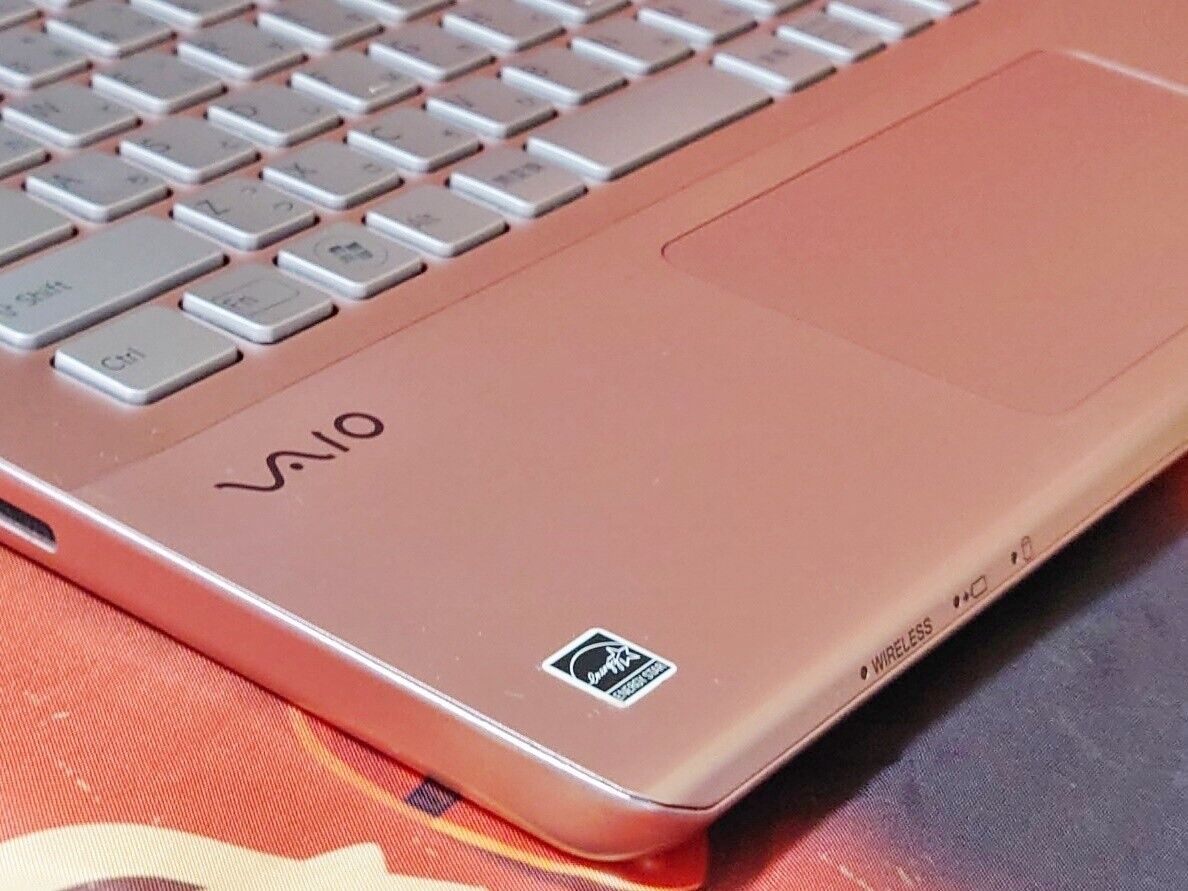 極上品！高年式 SONY VAIO！4世代Core.i3！新型Win11搭載 SONY Vaio Purple Laptop Notebook SSD 5121GB RAM 4GB CPU Core