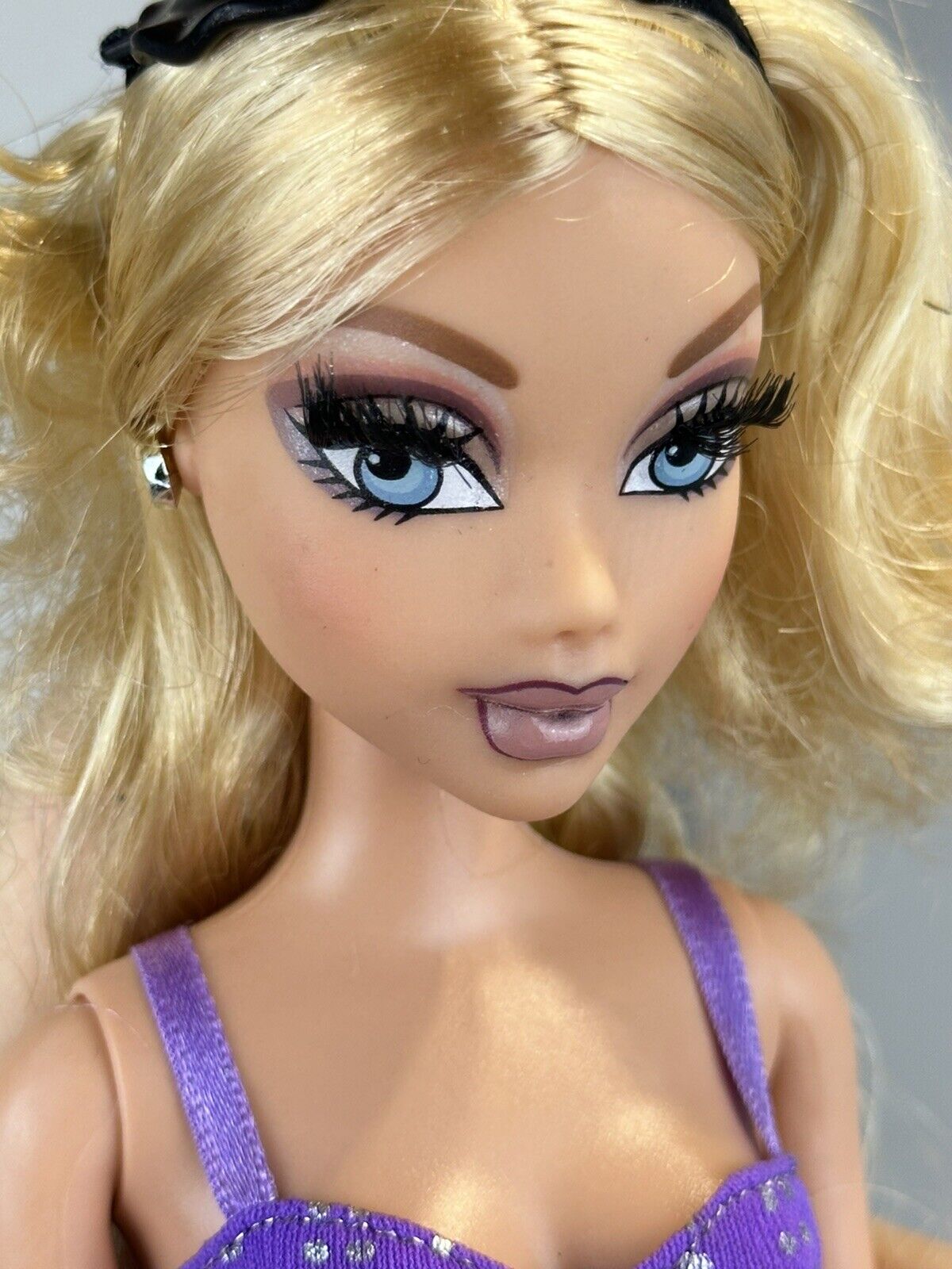 Barbie My Scene Night On The Town Barbie Doll 2003 Rooted Lashes Articulated Leg