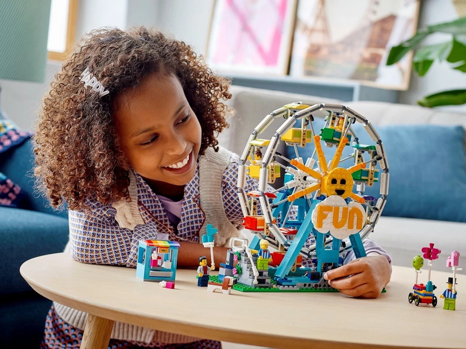 LEGO Creator - Ferris Wheel (Fairground) 3-in-1 #31119 - BNIB - image 4 of 4