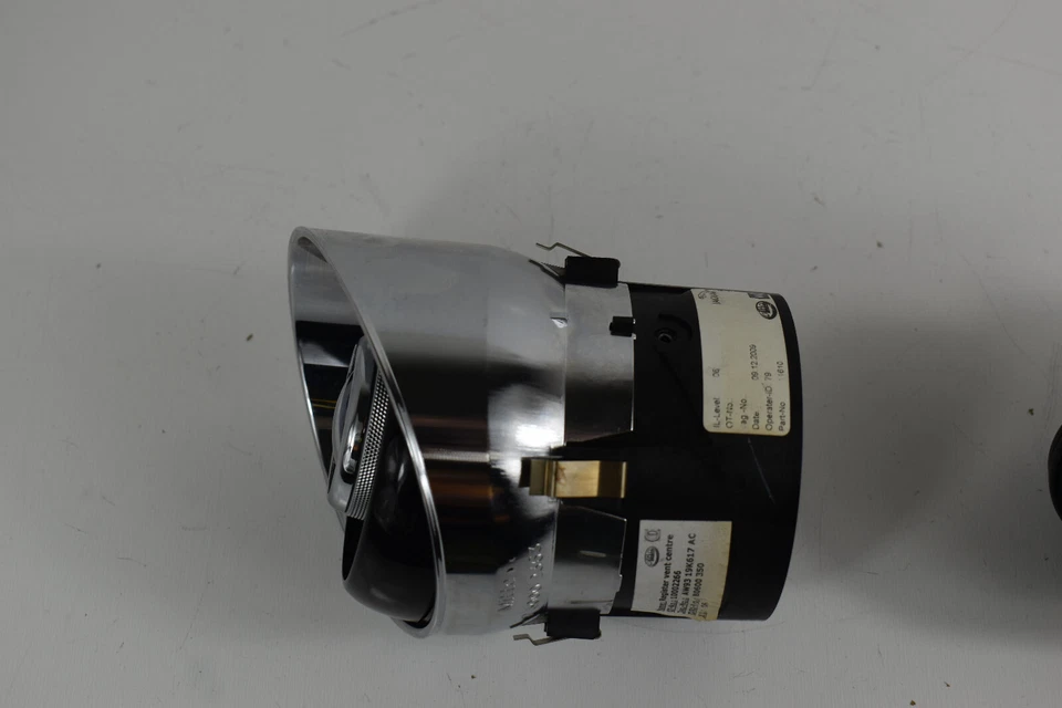 Jaguar XJ 2010-2015 salpicaduras de tablero central OEM Foto 2 de 4