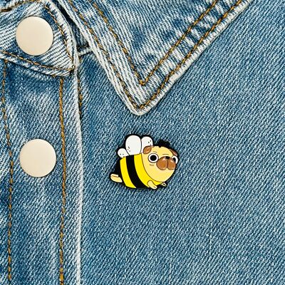  Pug Bee Pug Enamel Pin Cartoon Animal Broch Cute Fat Yellow Jacket Kawaii Dog