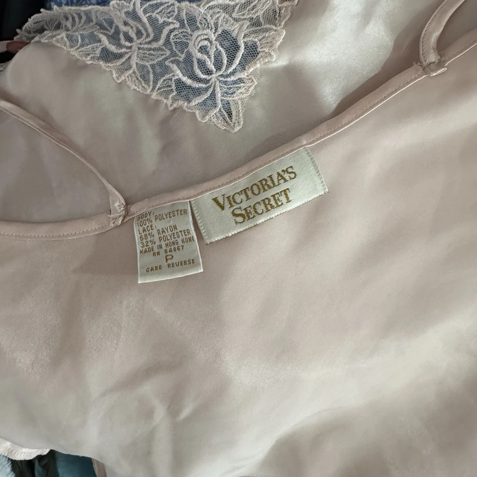 VTG Victorias Secret Gold Label Satin Lace Cami Tank Size P Pink Button Y2K XS - Image 3 of 4