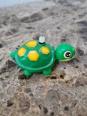 Vintage TOMY 1970s Macao Turtle Wind Up Toy Collectible Mini Green