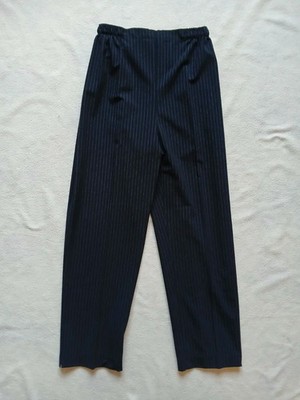 Elegante taillierte Kreidehose mit weitem Bein - Größe S
