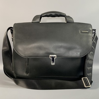 TUMI Schwarzer Leder Aktenkoffer 2950D