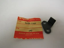 NOS OEM Suzuki Kickstarter Guide 1972-1977 GT750  26232-31000 water buffalo