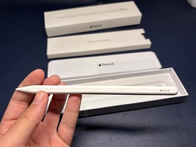 Apple Pencil 2nd Generation   Like New   With Original Box